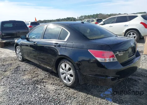 2010 Honda Accord 2.4 Ex-L from USA, damaged, VIN 1HGCP2F83AA010178